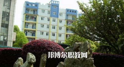 都勻市中等職業(yè)技術(shù)學(xué)校2021年報(bào)名條件、招生要求、招生對(duì)象