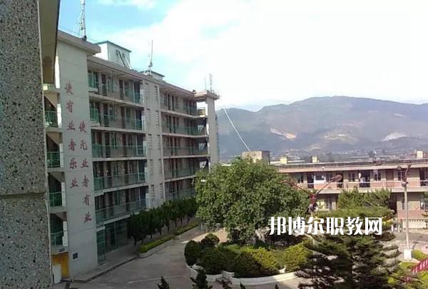 玉溪第二職業(yè)高級中學2021年學費、收費多少