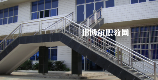 安徽省霍邱師范學(xué)校2021年學(xué)費、收費多少