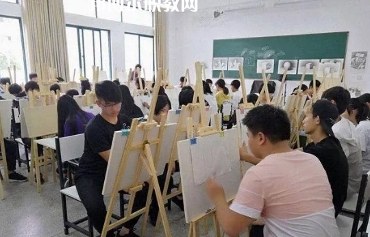 榆中縣職業(yè)教育中心2022年學(xué)費、收費多少