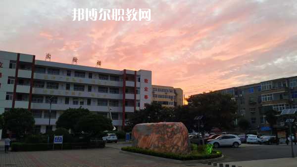 重慶巫山師范學(xué)校2022年報(bào)名條件、招生要求、招生對(duì)象 
