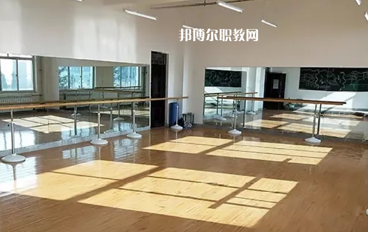 甘肅東方航空高鐵學校2022年報名條件、招生要求、招生對象 