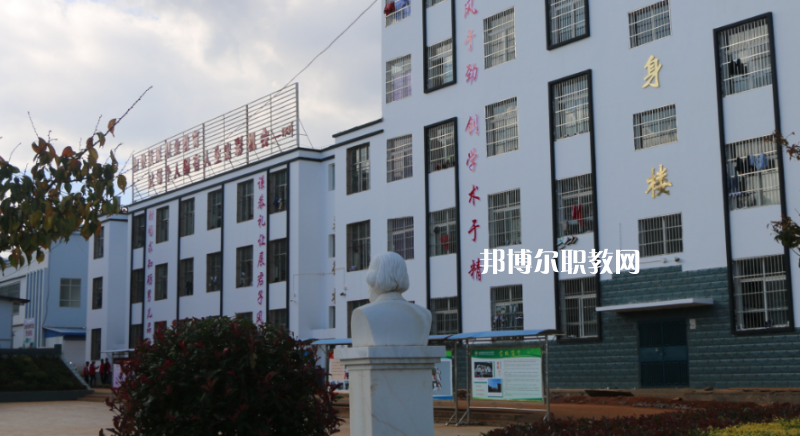 鹽源縣職業(yè)中學(xué)2022年報(bào)名條件、招生要求、招生對(duì)象