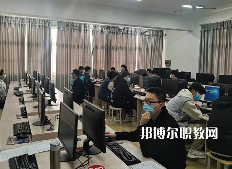 江蘇省盱眙中等專業(yè)學校2022年學費、收費多少