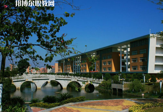 涼山民族師范學(xué)校2022年報(bào)名條件、招生要求、招生對(duì)象