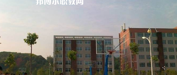 平昌縣成人中等專業(yè)學(xué)校2022年報(bào)名條件、招生要求、招生對(duì)象