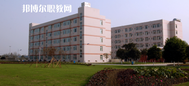 元謀縣職業(yè)高級中學(xué)2022年報名條件、招生要求、招生對象