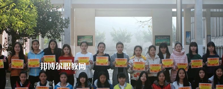 梅州藝術(shù)學(xué)校2022年報名條件、招生要求、招生對象