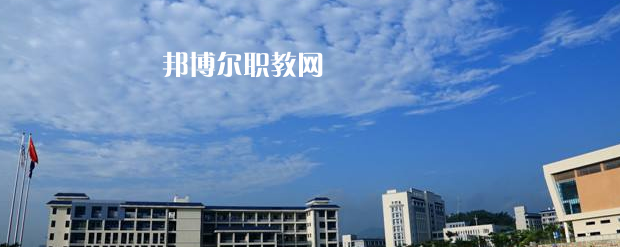 惠州東江職業(yè)技術學校2022年報名條件、招生要求、招生對象