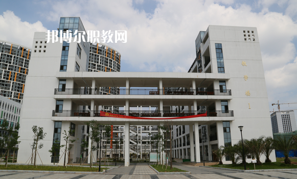 南寧衛(wèi)生學(xué)校怎么樣、好不好