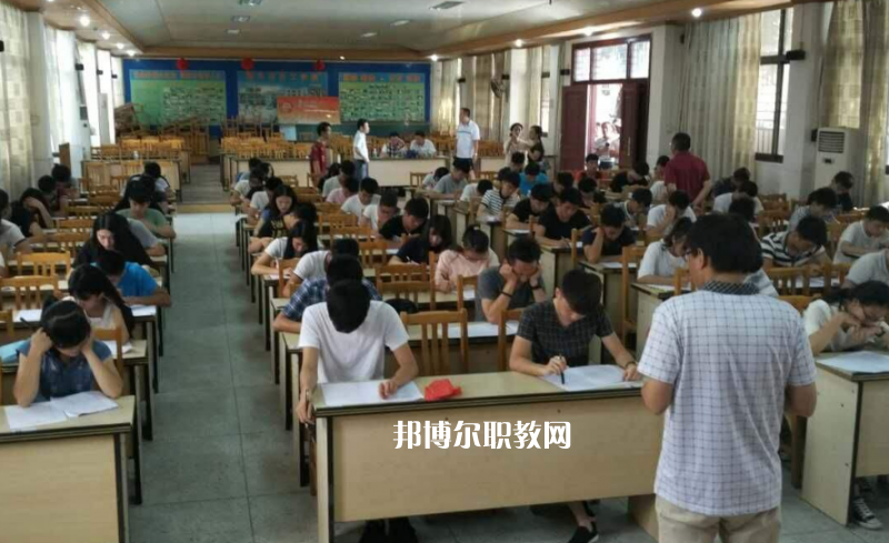 陸豐技工學(xué)校2022年報名條件、招生要求、招生對象