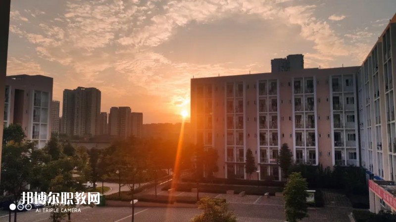 眉山信息工程中等職業(yè)技術(shù)學(xué)校2022年報(bào)名條件、招生要求、招生對(duì)象