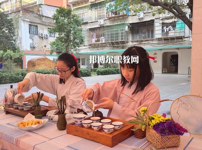 廣州荔灣區(qū)外語(yǔ)職業(yè)高級(jí)中學(xué)怎么樣、好不好