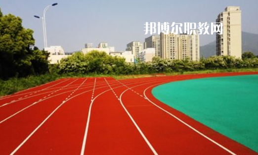 臨滄財貿(mào)學(xué)校2022年報名條件、招生要求、招生對象
