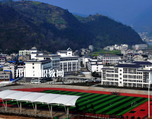重慶巫溪職業(yè)教育中心2022年報名條件、招生要求、招生對象