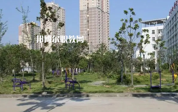 安陸中等職業(yè)技術(shù)學(xué)校2022年報名條件、招生要求、招生對象