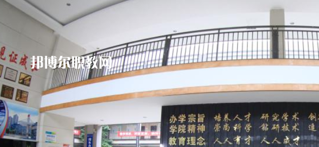 重慶交通技師學(xué)院2023年報(bào)名條件、招生要求、招生對(duì)象