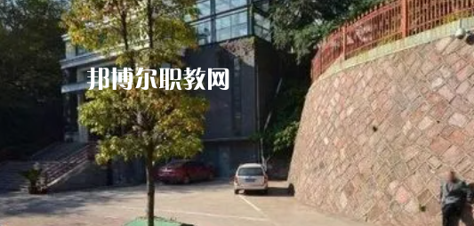 金華藝術(shù)學(xué)校地址在哪里，哪個地區(qū)，哪個城市?