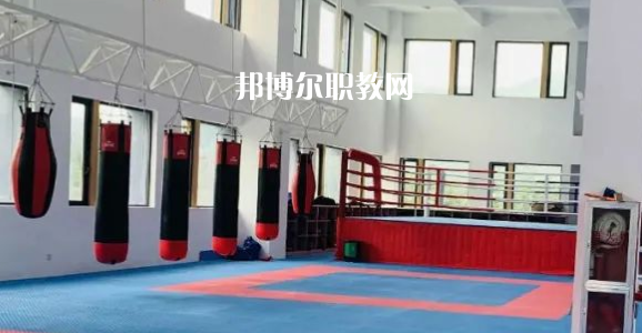 2023蒼南縣飛林職業(yè)學(xué)校招生計(jì)劃 招生人數(shù)是多少(附要求、條件、對(duì)象)