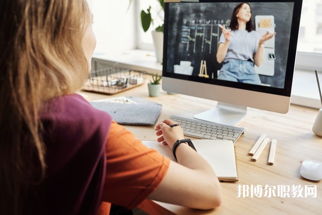 重慶市江津區(qū)師范進修學校有哪些招生專業(yè)（2023年）