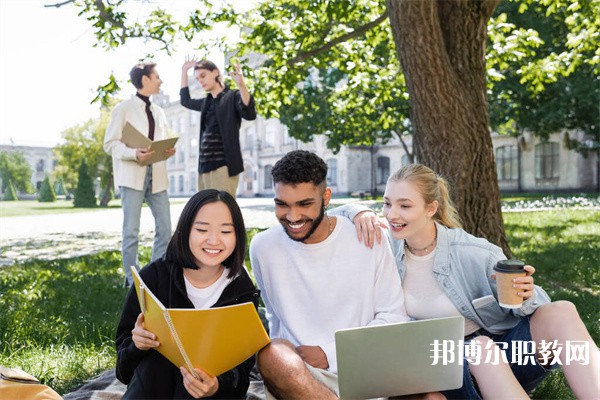 鹽亭縣八角職業(yè)高級中學有哪些招生專業(yè)（2023年）
