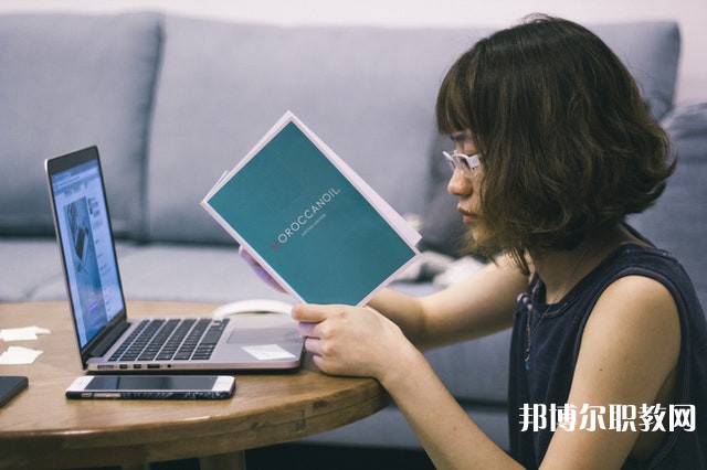 安徽哪里的中專學校能讀中醫(yī)康復保健專業(yè)