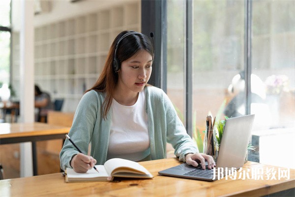 安徽哪里的中專學校能讀釀酒工藝與技術專業(yè)