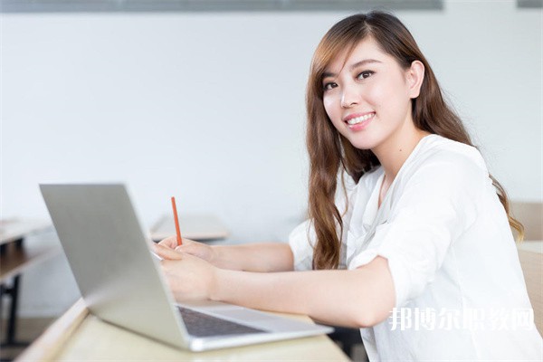 江西哪里的中專學(xué)校能讀農(nóng)村醫(yī)學(xué)專業(yè)