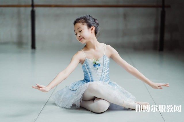 江西哪里的職業(yè)學(xué)校能讀軍人預(yù)備役專業(yè)