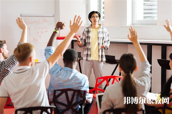 山東哪里的中職學(xué)校能讀電腦廣告設(shè)計專業(yè)
