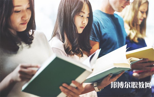 山東哪里的中專(zhuān)學(xué)校能讀韓國(guó)語(yǔ)專(zhuān)業(yè)