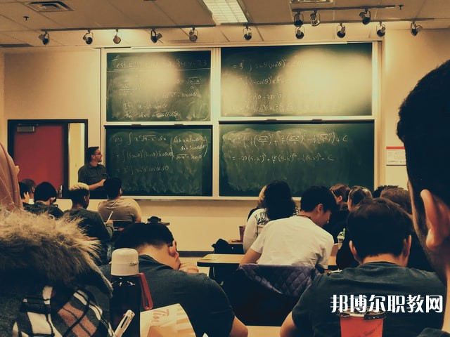 山東哪里的中職學(xué)校能讀老年人服務(wù)與管理專業(yè)