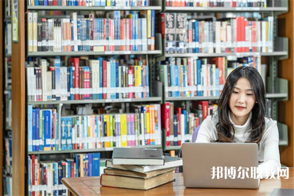 河南哪里的職業(yè)學(xué)校能讀計算機(jī)網(wǎng)絡(luò)技術(shù)專業(yè)
