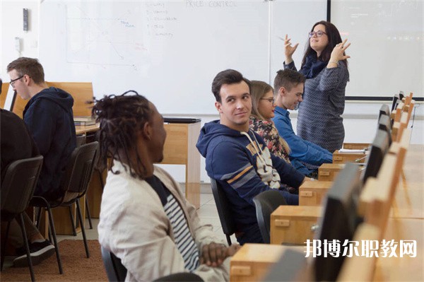 河南哪里的中職學(xué)校能讀電梯檢測與維修專業(yè)