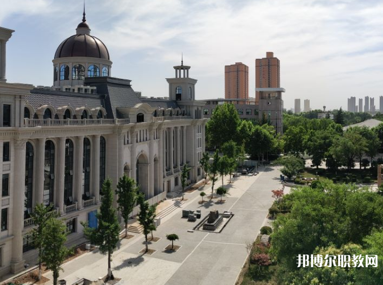 陜西2024年高中畢業(yè)讀什么中專學(xué)校好