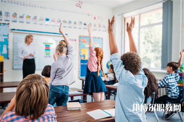 河南哪里的職業(yè)中學能讀太陽能技術利用專業(yè)