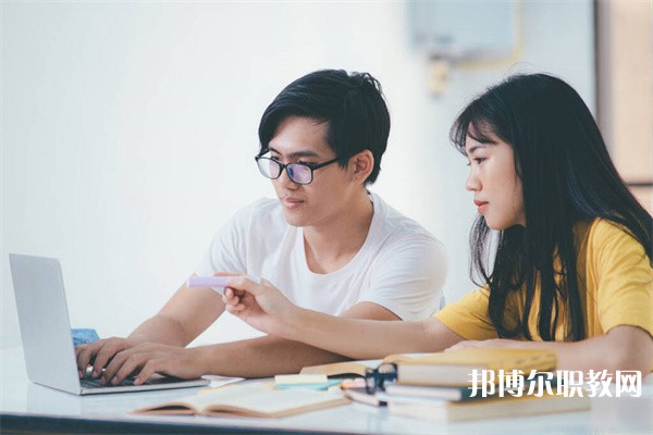 河南哪里的中專學(xué)校能讀機(jī)械設(shè)計(jì)與制造專業(yè)