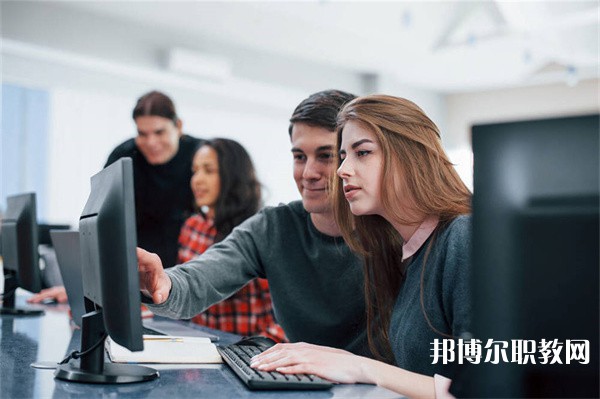 河南哪里的中專學校能讀計算機運用專業(yè)
