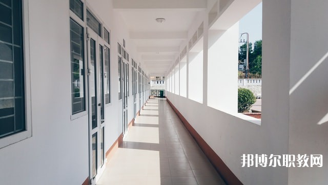河南哪里的中職學校能讀跨境電商與移動商務營銷專業(yè)