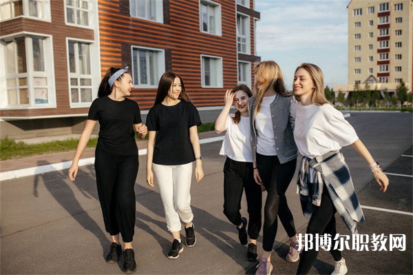 河南哪里的中專學(xué)校能讀建筑表現(xiàn)專業(yè)