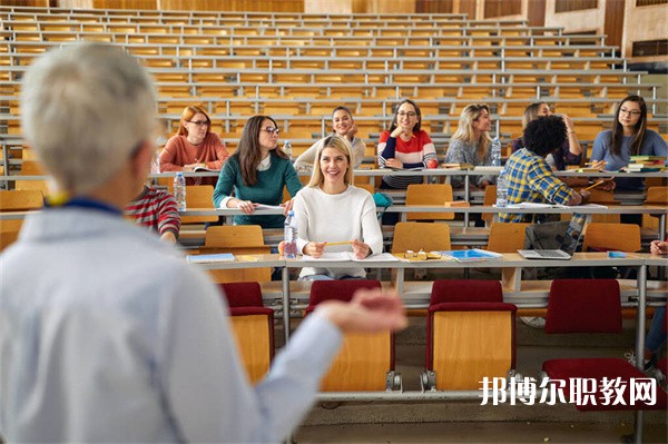 湖北哪里的中職學校能讀電梯安裝與維修保養(yǎng)專業(yè)