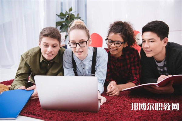湖北哪里的中職學(xué)校能讀計(jì)算機(jī)調(diào)試與應(yīng)用專(zhuān)業(yè)