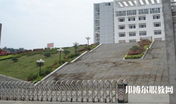 2024百色市民族工業(yè)中等專(zhuān)業(yè)學(xué)校招生計(jì)劃 招生人數(shù)是多少(附要求、條件、對(duì)象)
