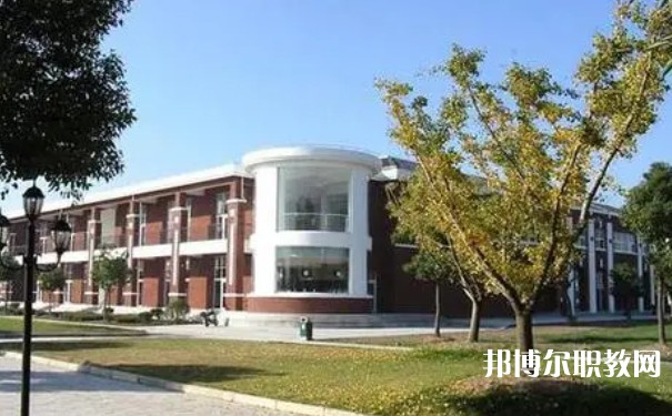 晉城虹橋技校怎么樣、好不好