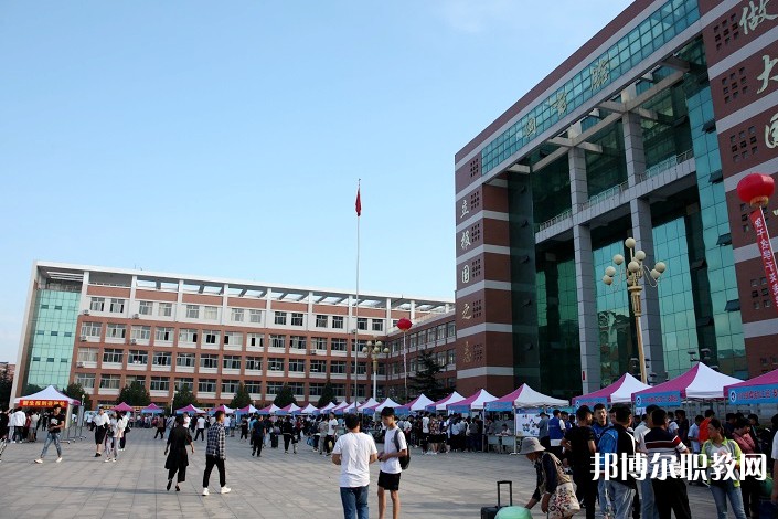 萊蕪航空中等專業(yè)學(xué)校怎么樣、好不好