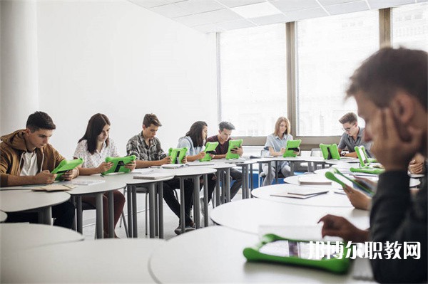 廣西哪里的職業(yè)學(xué)校能讀電工基礎(chǔ)專(zhuān)業(yè)