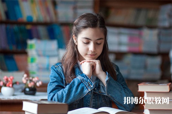 四川哪里的中職學校能讀無人機應用技術(shù)專業(yè)