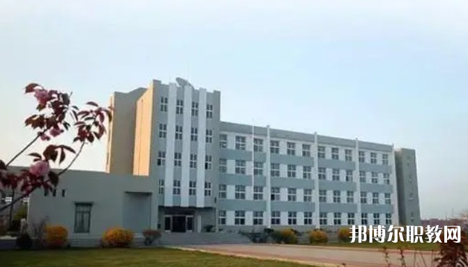 長(zhǎng)?？h中等職業(yè)技術(shù)專業(yè)學(xué)校地址，乘車路線