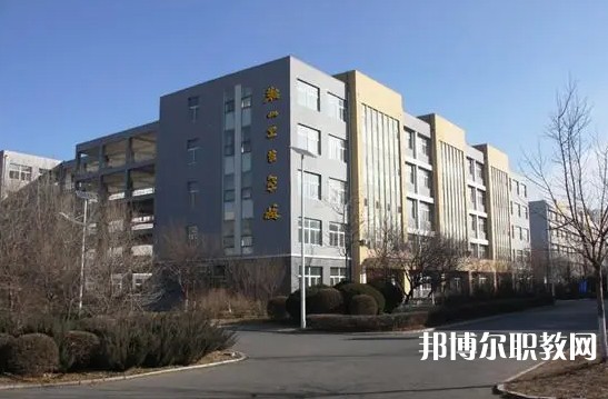 2024鞍山衛(wèi)生學(xué)校招生計(jì)劃 招生人數(shù)是多少(附要求、條件、對(duì)象)