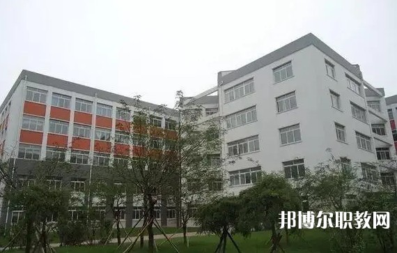 鞍山市藝術(shù)學(xué)校怎么樣、好不好